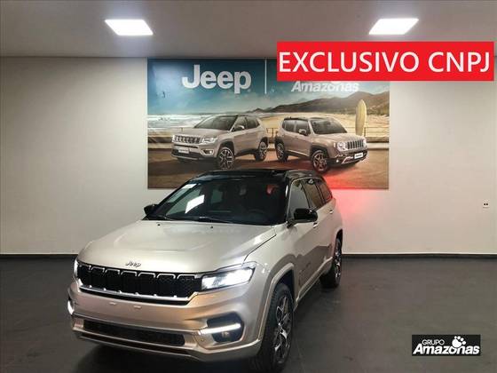 JEEP COMMANDER 2.2 TURBO DIESEL OVERLAND AT9 JEEP COMMANDER 2.2 TURBO DIESEL OVERLAND AT9